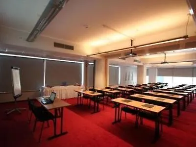 Days Inn Krasków 3*,